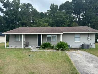 Main picture of 3251 Charleston Hwy