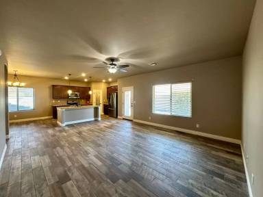 Main picture of 3838 Meadowbrook Ln