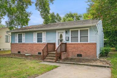 Main picture of 425 Hunlac Ave