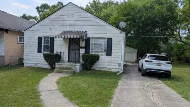 Main picture of 4042 Webber St
