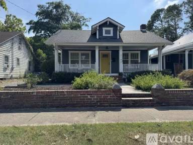 Main picture of 2142 Washington St
