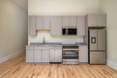 Main picture of 130 Pearl St