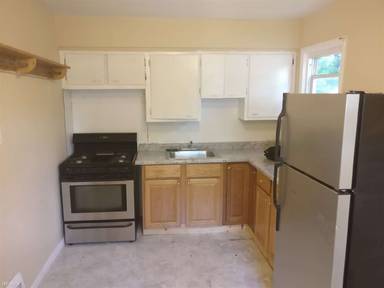 Main picture of 27325 New York St