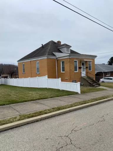 Main picture of 616 McNary St