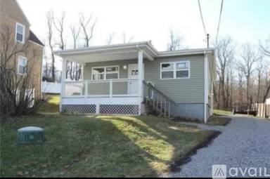 Main picture of 221 Fairview Rd