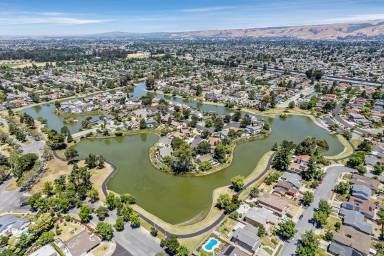 Main picture of 5246 Hebrides Ct