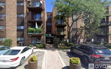 Main picture of 8974 N Western Ave