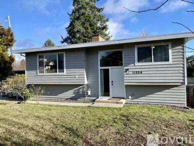 Main picture of 11204 18th Ave SW