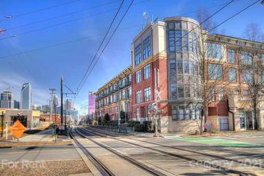 Main picture of 115 E Park Ave Condos