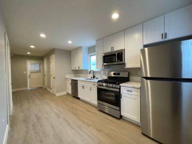 Main picture of 2124-2126 1/2 Reed Ave