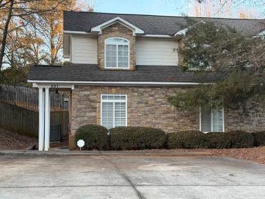 Main picture of 381 Jack Hampton Dr