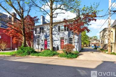 Main picture of 117 Clay St