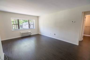 Main picture of Rowayton Gardens - 23