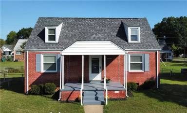 Main picture of 1016 Jamestown Ave
