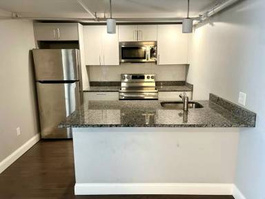 Main picture of 156 Main St