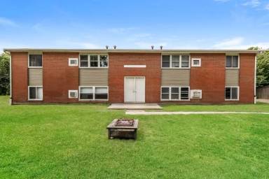 Main picture of 3611 Charlotte Dr