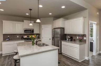 Main picture of 4231 S Anderson Pl