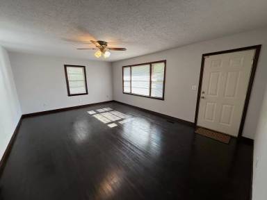 Main picture of 3808 Hopwood Ave