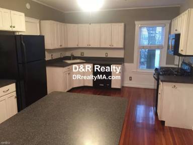 Main picture of 87 Irving St