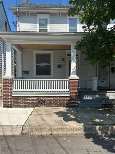 Main picture of 214 S Catherine St