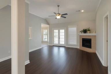 Main picture of 541 Summertime Pkwy