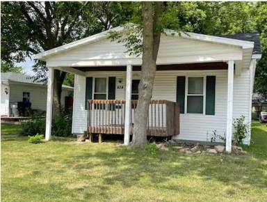 Main picture of 424 E Franklin Ave