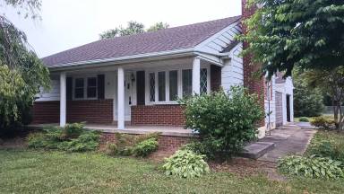 Main picture of 4 Mountain View Cir