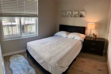 Main picture of 15423 Admiralty Way