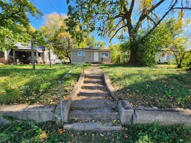 Main picture of 816 N National Ave