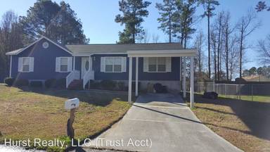 Main picture of 402 Lancaster Ct