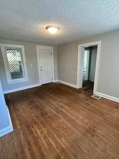Main picture of 457 Woodland Ave