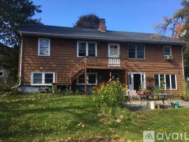 Main picture of 269 E Main St