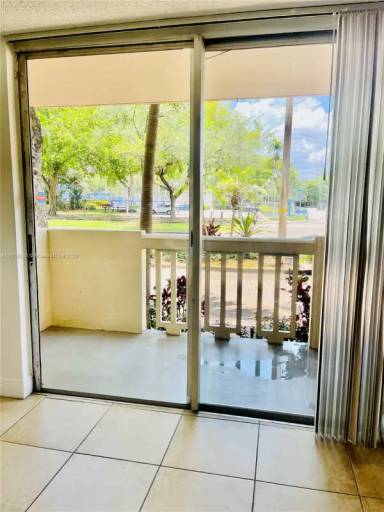 Main picture of Bayview Palms Condo