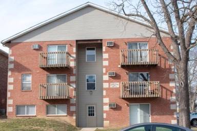 Main picture of 318 W Lutz Ave