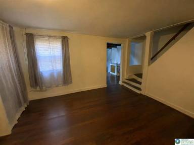 Main picture of 937 W Turner St