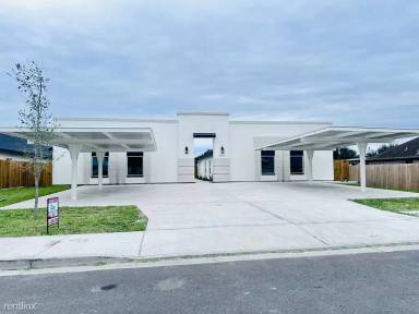 Main picture of 3800 N Robin Ave