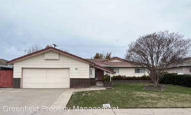 Main picture of 827 Greenwood Dr