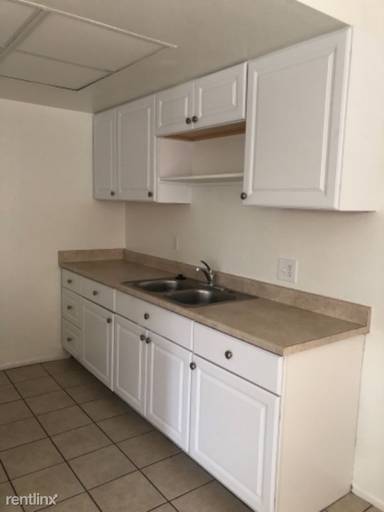 Main picture of 11736 Coldbrook Ave