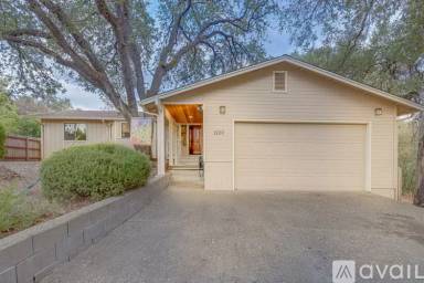 Main picture of 1230 Suzanne Ct