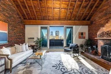 Main picture of 57 Fulton St
