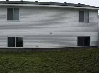 Main picture of 649 W Bushwood Ave