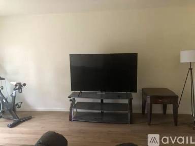 Main picture of 410 W Clover Rd