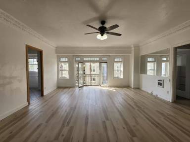Main picture of St Regis Condominium