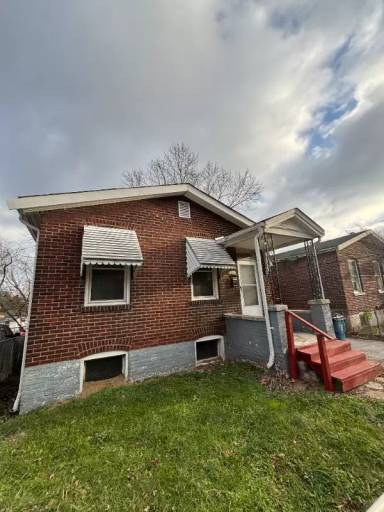Main picture of 5660 Helen Ave