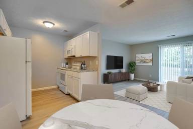 Main picture of 3231 Sovereign Dr