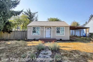 Main picture of 215 NW 44th St