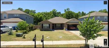 Main picture of 904 SW Green World St