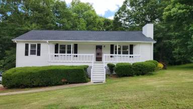 Main picture of 235 Russell Dr