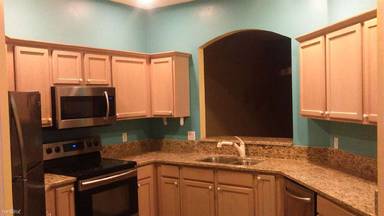 Main picture of 404 Espana Ct