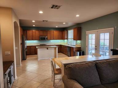 Main picture of 44741 Ruthron Ave